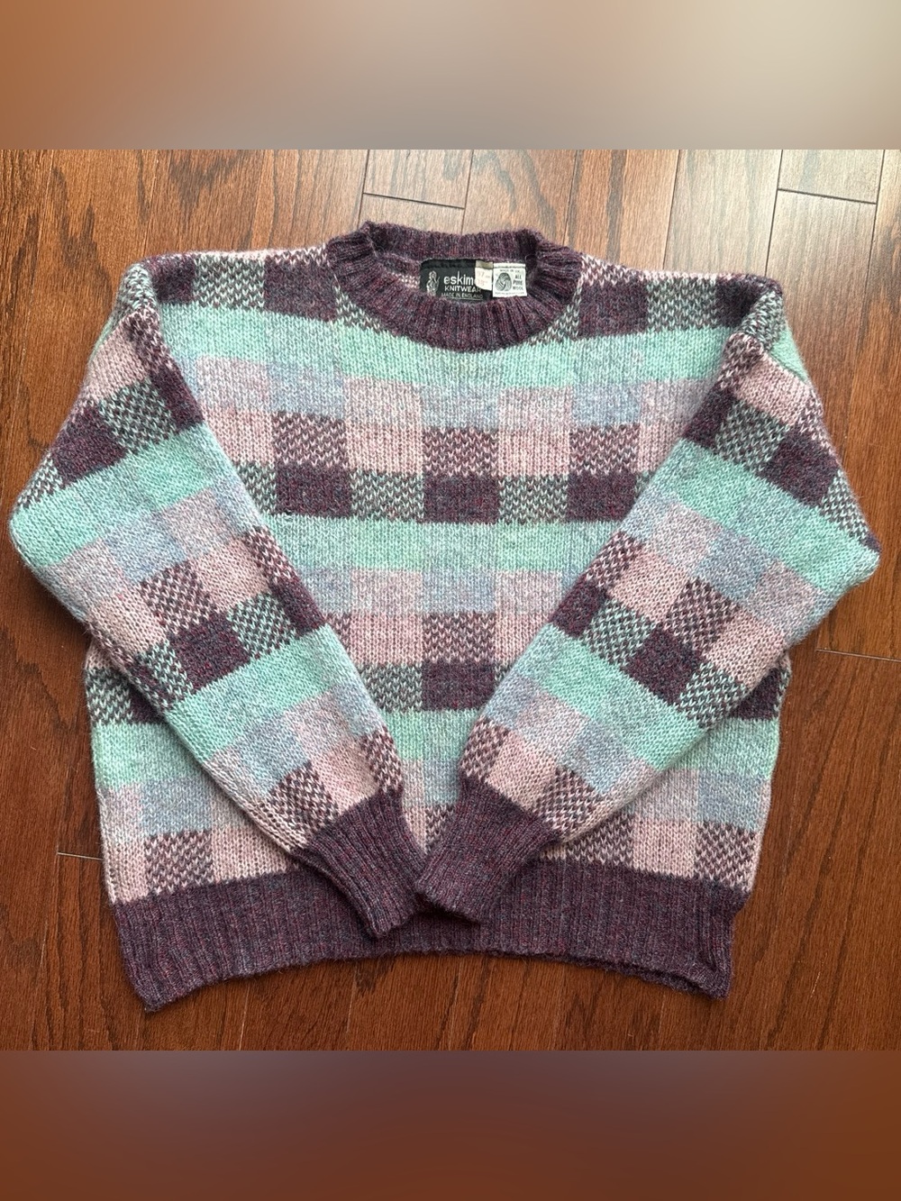 Vintage Eskimo Knitwear 100% Pure Wool Plaid Sweater
